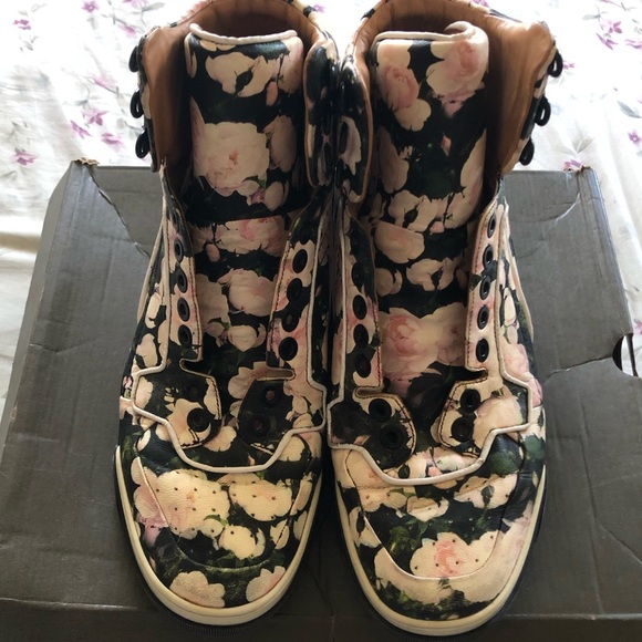 RARE Givenchy Tyson Floral Sneakers - Picture 3 of 8